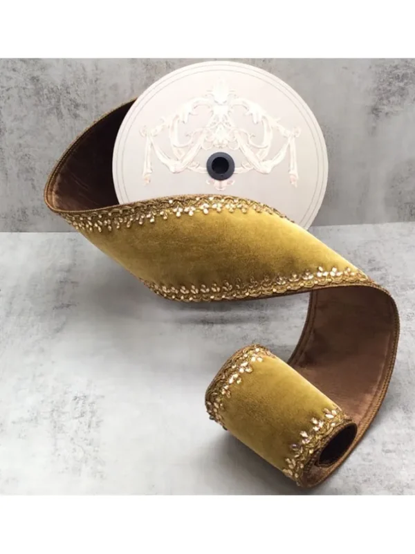 Lush Velvet Countessa Scallop Jewel Trim 4 in. x 10 yd. Gold